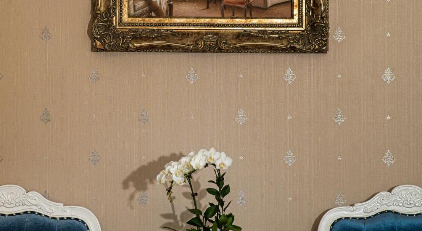 Image of Presidential Suite 12