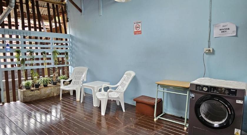 Let's Sea Hostel - image 15