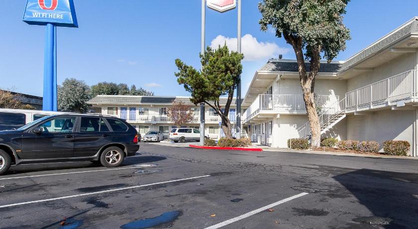 Motel 6 Hayward, CA- East Bay