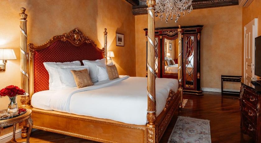 Image of Royal Suite 5