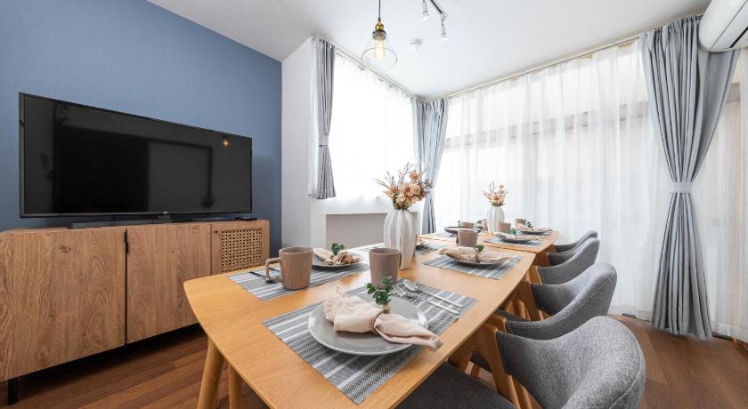 Tokyo Kosumosu 4-Star Accommodation room