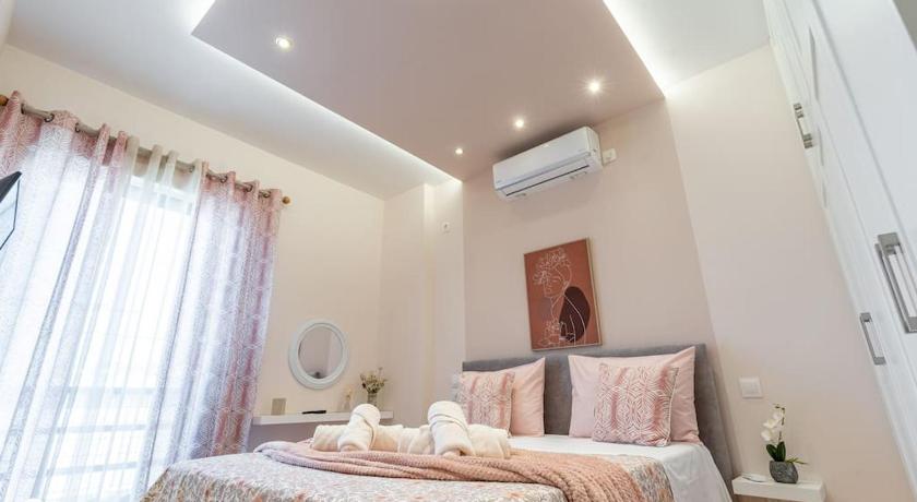 Golden Angel - Elegant Apartment in Egaleo-Athens