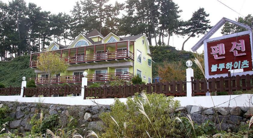 保宁 Blue Heights 2星级 民宿 套房