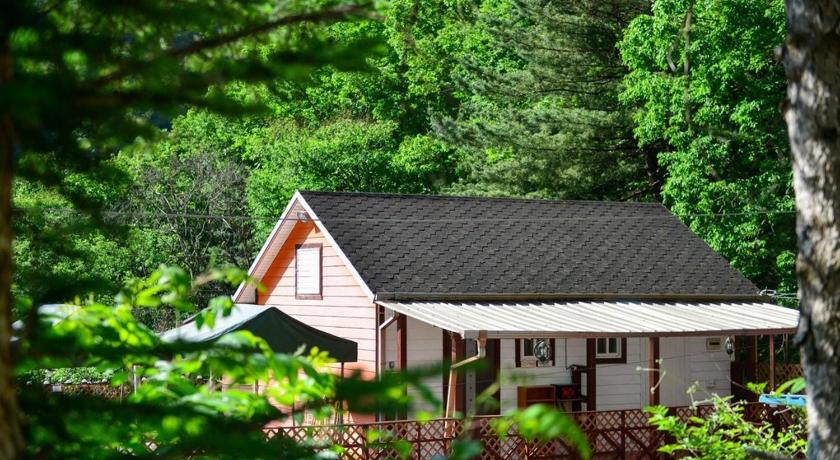 가평 가평 용추사랑펜션 (Gapyeong Yongchu Love Pension) 2성급 게스트하우스 외관