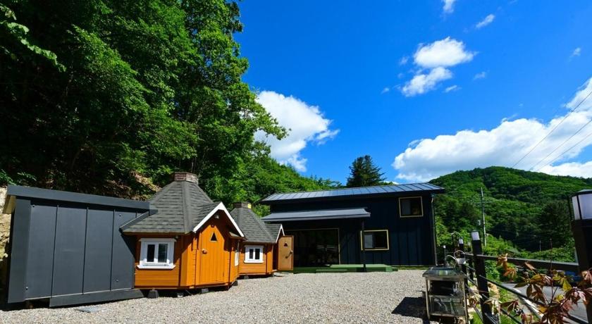 가평 숲속 다람쥐 펜션 (Forest Squirrel Pension) 3성급 게스트하우스 외관