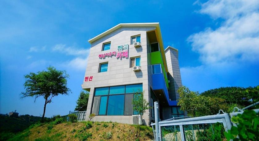 扶安 Buan Haeneomii Chukjae Pension 3つ星 ゲストハウス 外観