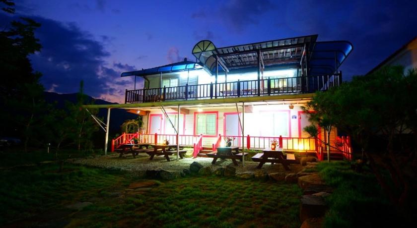 괴산 나무소리펜션 (Namusori Pension) 3성급 게스트하우스 수영장