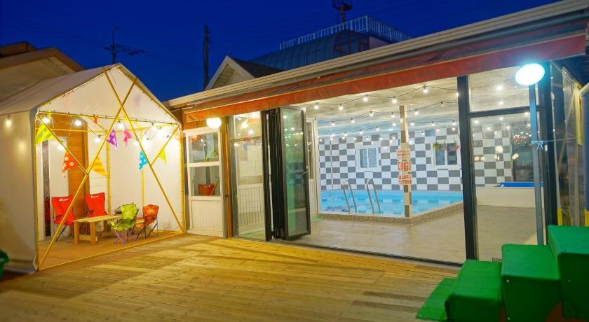 泰安 anmyeondo neipkeulrobeo suyeongjangpensyeon 3星级 民宿 套房