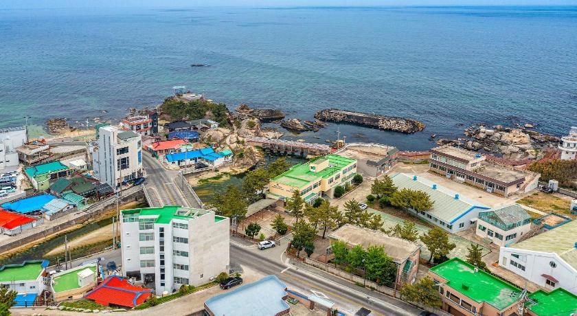 江陵 Gangreung Haeanro 1973 pension 3つ星 ゲストハウス スイート