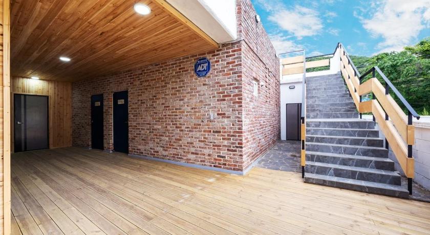 Incheon Bridge House 3-Star Guesthouse restaurant