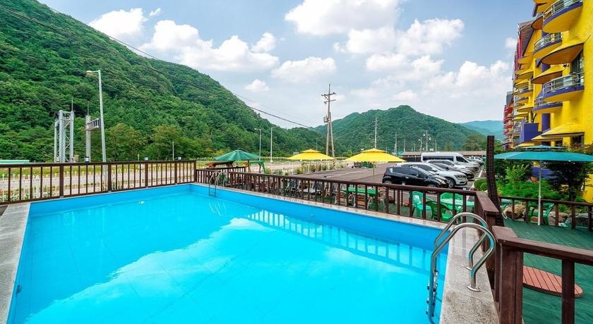 麟蹄 Inje Baekdam Stay Tourist Hotel 3つ星 ゲストハウス レストラン