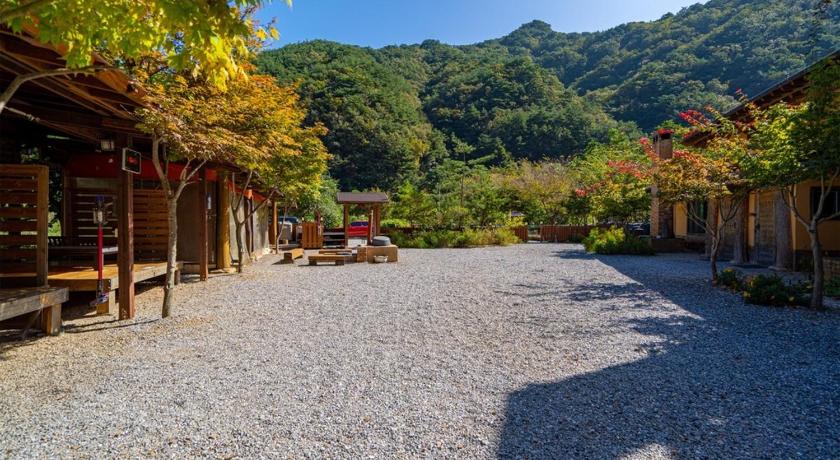 宁越 Kim Satgat Heukjib Yiyagi 3星级 民宿 泳池