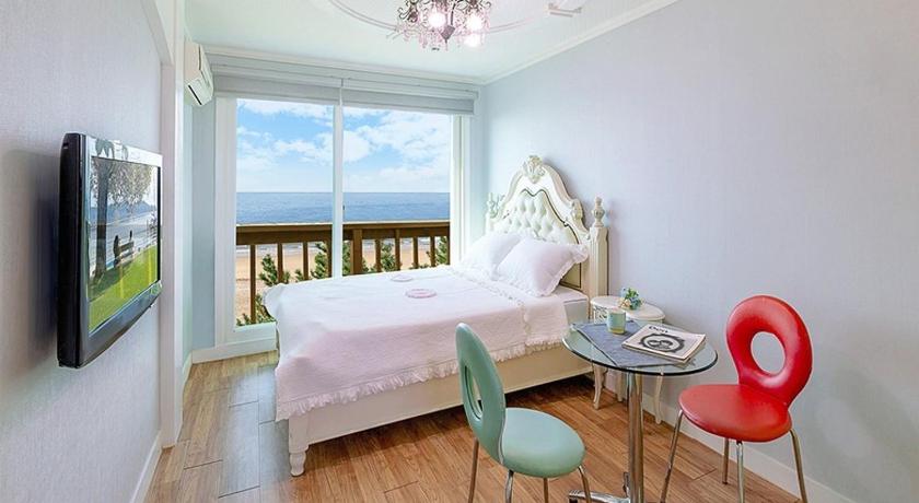 泰安 Anmyeondo Badasori Pension 3星级 民宿 餐厅