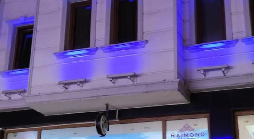 Raimond Hotel