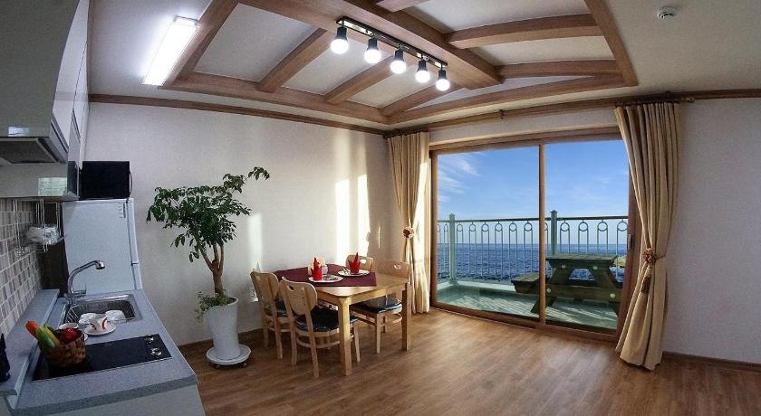 扶安 Byeonsanbando Badajeonmangdae Pension 2つ星 ゲストハウス プール