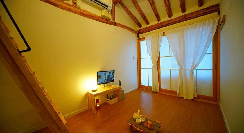 全州 Jeonju Hanok Village Hanok Geugot Pension 2つ星 ゲストハウス スイート