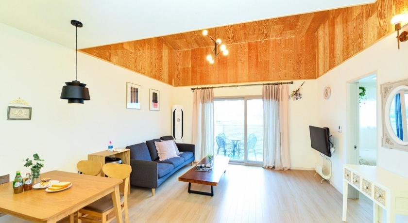 春川 ribeoseutoripensyeon 2つ星 ゲストハウス 客室