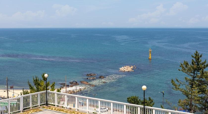 東海 Donghae Hill House Pension 3つ星 ゲストハウス 外観