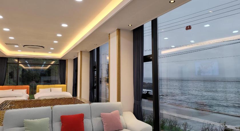 ヨンドク yongdeok marryel poolvilla 3つ星 ゲストハウス 外観