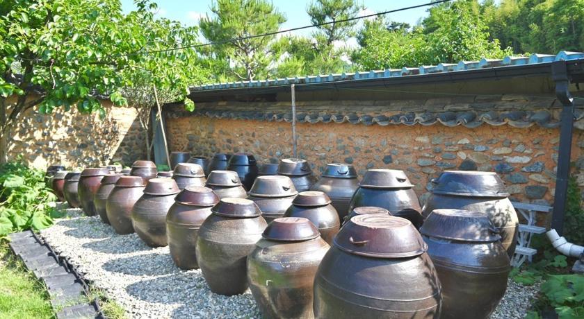 Sancheong Sanencheong Namsayedamchon Yedam Hanok Stay 2-Star Guesthouse view