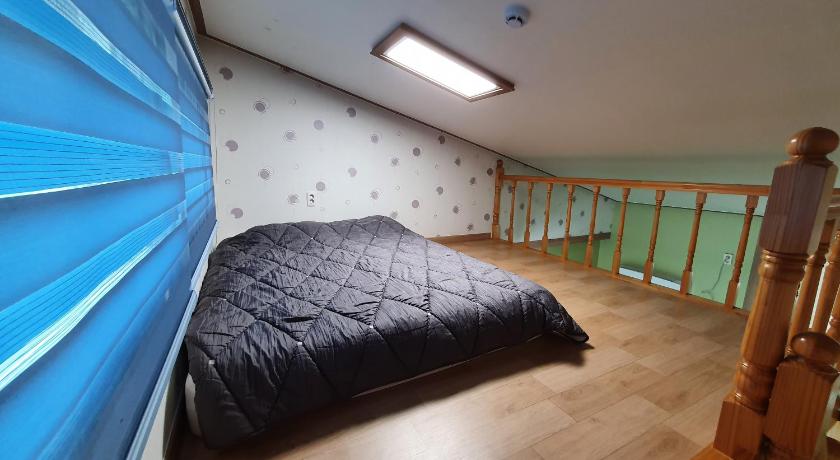 Image of Double Room with Mountain View 5 12
