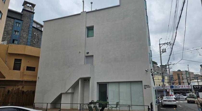 プサン Forest Pension 2つ星 ゲストハウス プール