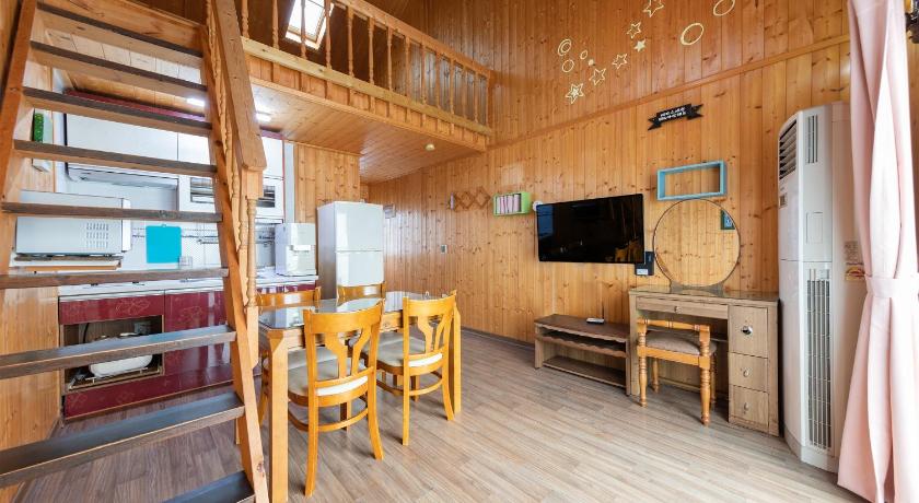 扶安 Buan Solhayng Bada Pension 2星级 民宿 泳池