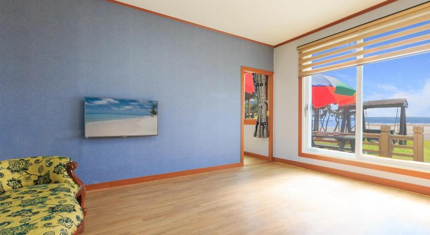 Image of quadruple room 2 4