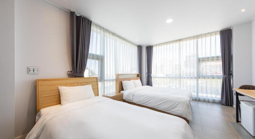 江陵 Gangneung Gyeongpodae Villa 2つ星 ゲストハウス ロビー