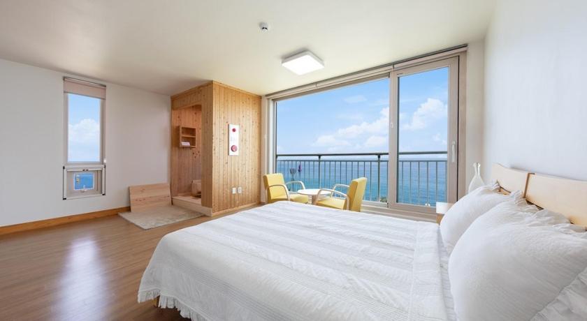 東海 Donghae Hill House Pension 3つ星 ゲストハウス ロビー