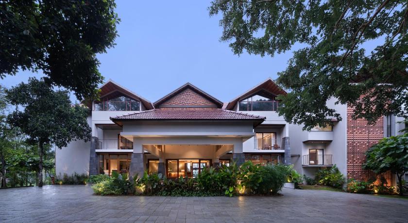 Sterling Lontano Waterfront Wayanad - image 25