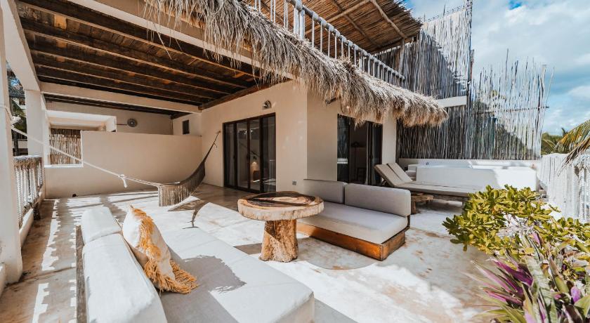 Image of Sunrise Master Suite 11