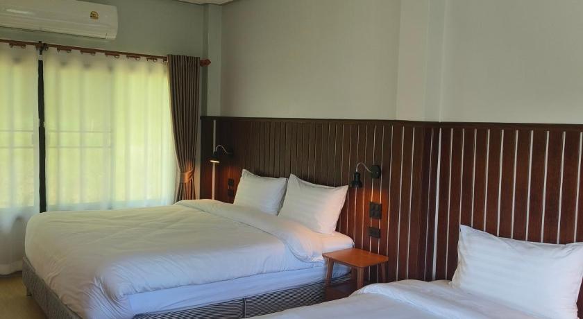 Image of Deluxe Family Room 0