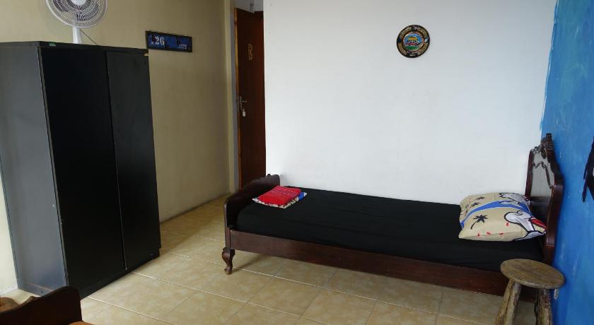 Image of Standard Twin Room with Sea View 6