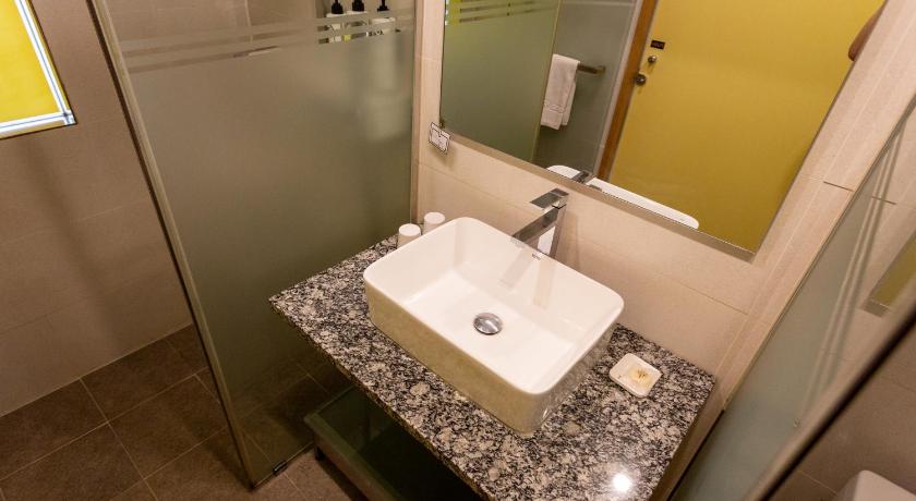 Image of Standard Twin 10