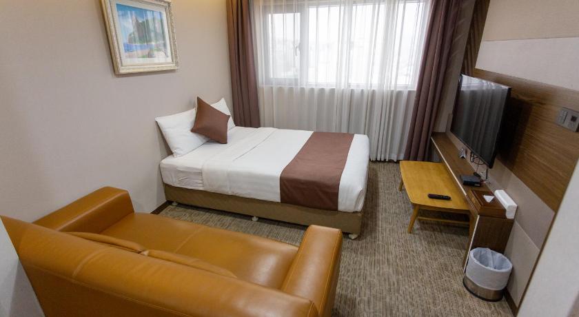 Image of Deluxe Suite 0