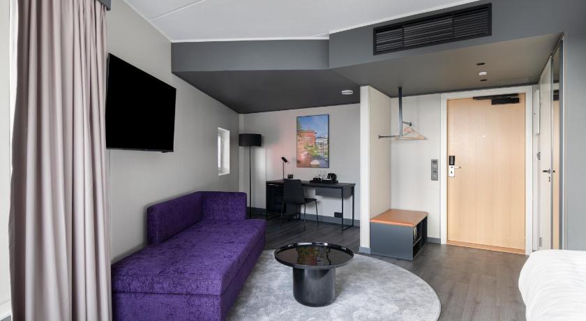 Image of Superior Triple Room 1