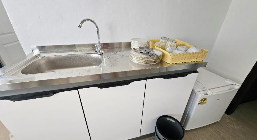 Image of Standard Suite 2 Bedroom 2 Room 8