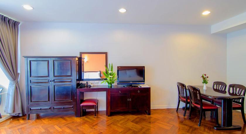 Image of Studio Delight 12