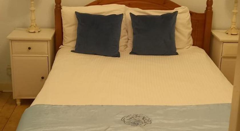 Image of Mews Garden Cottage 1