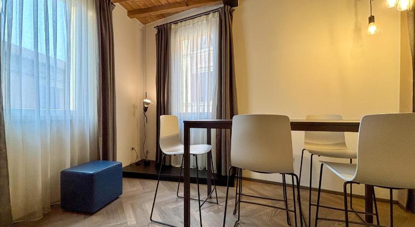 모데나 Appartamenti Saragozza a due passi da Piazza Grande - WIFI e parcheggio gratuito 4성급 게스트하우스 스위트룸