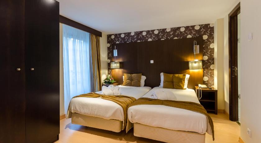 รูปของห้องพักสำหรับ 3 คน (Triple Room) 5
