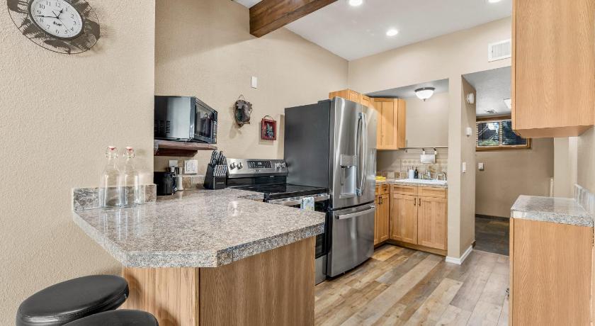 Flagstaff Charming Country Club Condo with Loft & Fireplace 3-Star Accommodation exterior