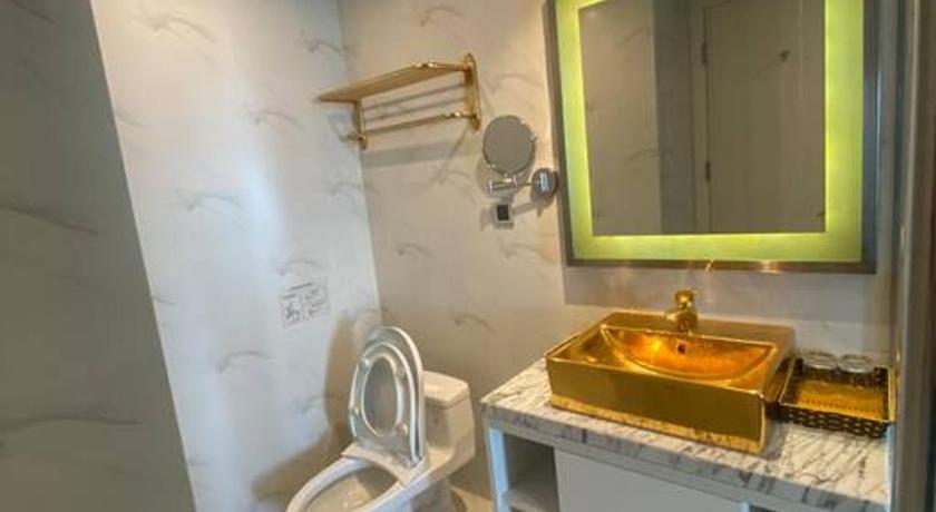 Image of One-Bedroom Apartment 13
