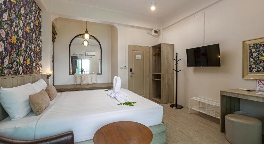 Image of Superior Double Balcony 9