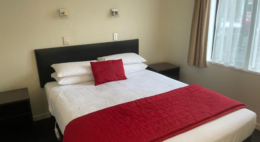 Image of One-Bedroom Apartment - Disability Access 3 3