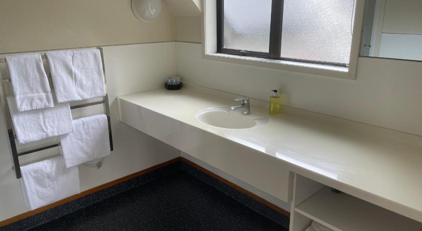 Image of Two-Bedroom Apartment Unit 10 - First floor 5
