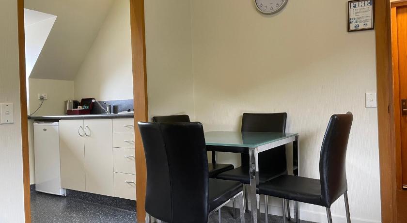 Image of One-Bedroom Apartment 4