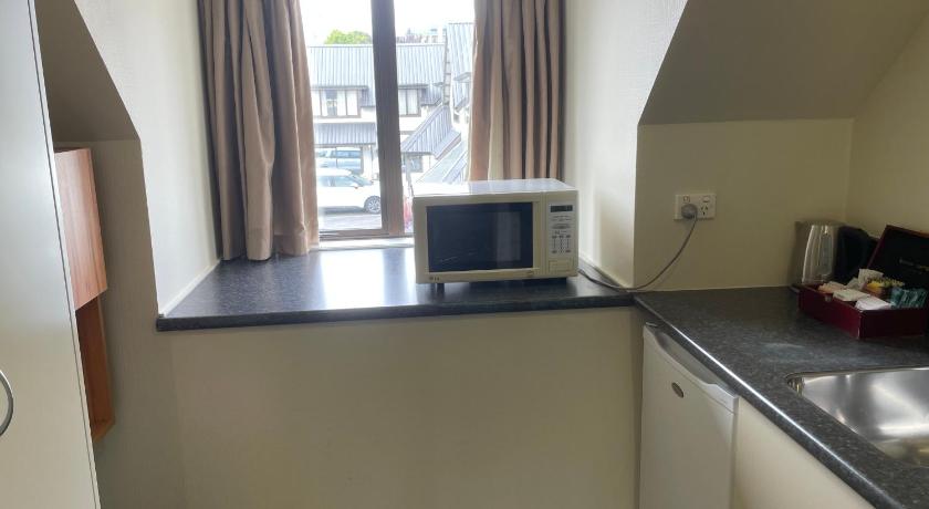 Image of One-Bedroom Apartment 7