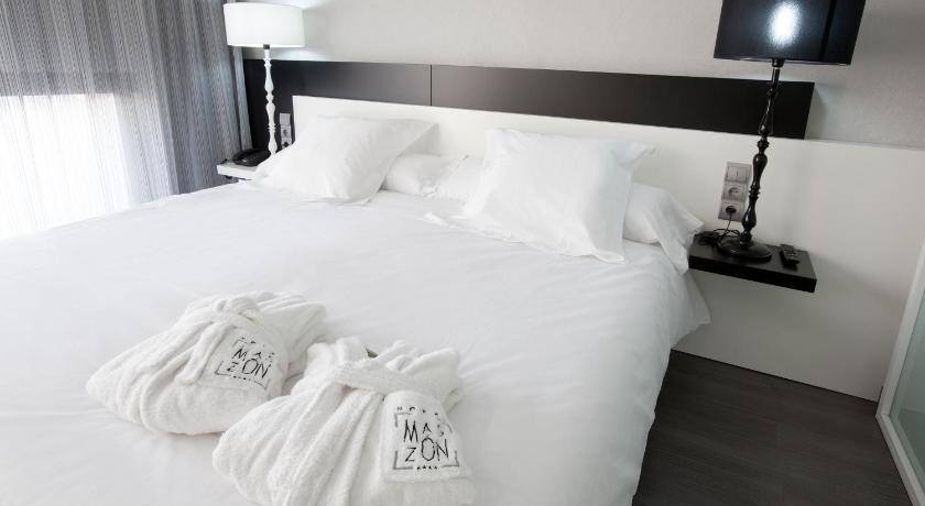Mas Monzon Hotel